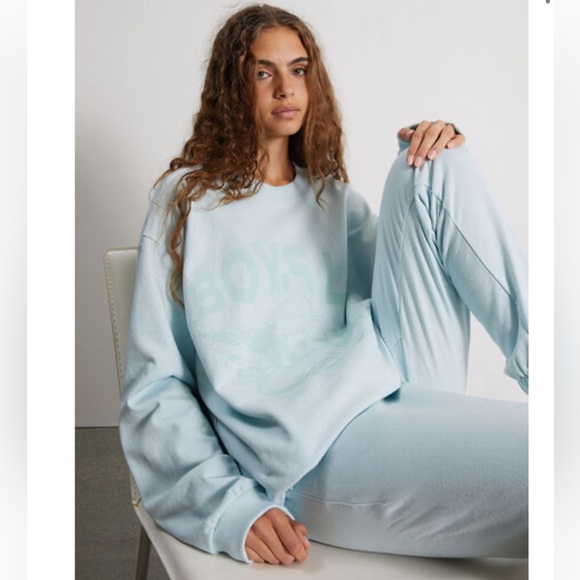 Boys Lie Tops - Boys lie set , sweatshirt and sweatpants perfect condition